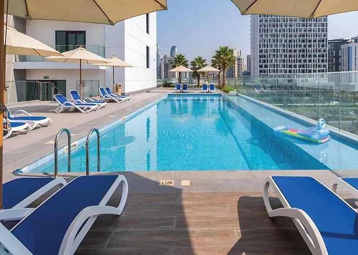 Sleek 1Bhk, Cozy Retreat Near Burj Khalifa & Canal