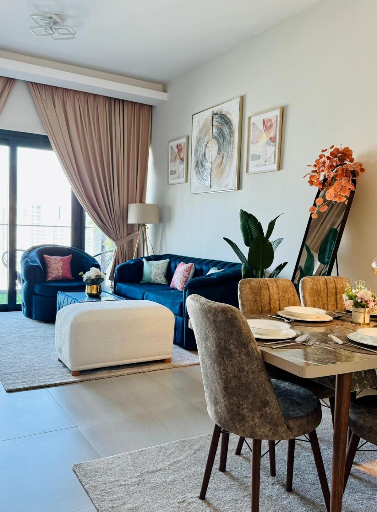 Sleek 1bhk, Cozy Retreat Near Burj Khalifa & Canal * دبي