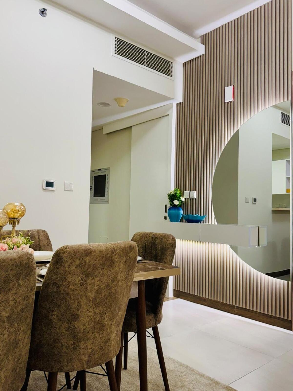 شقة Sleek 1bhk, Cozy Retreat Near Burj Khalifa & Canal دبي