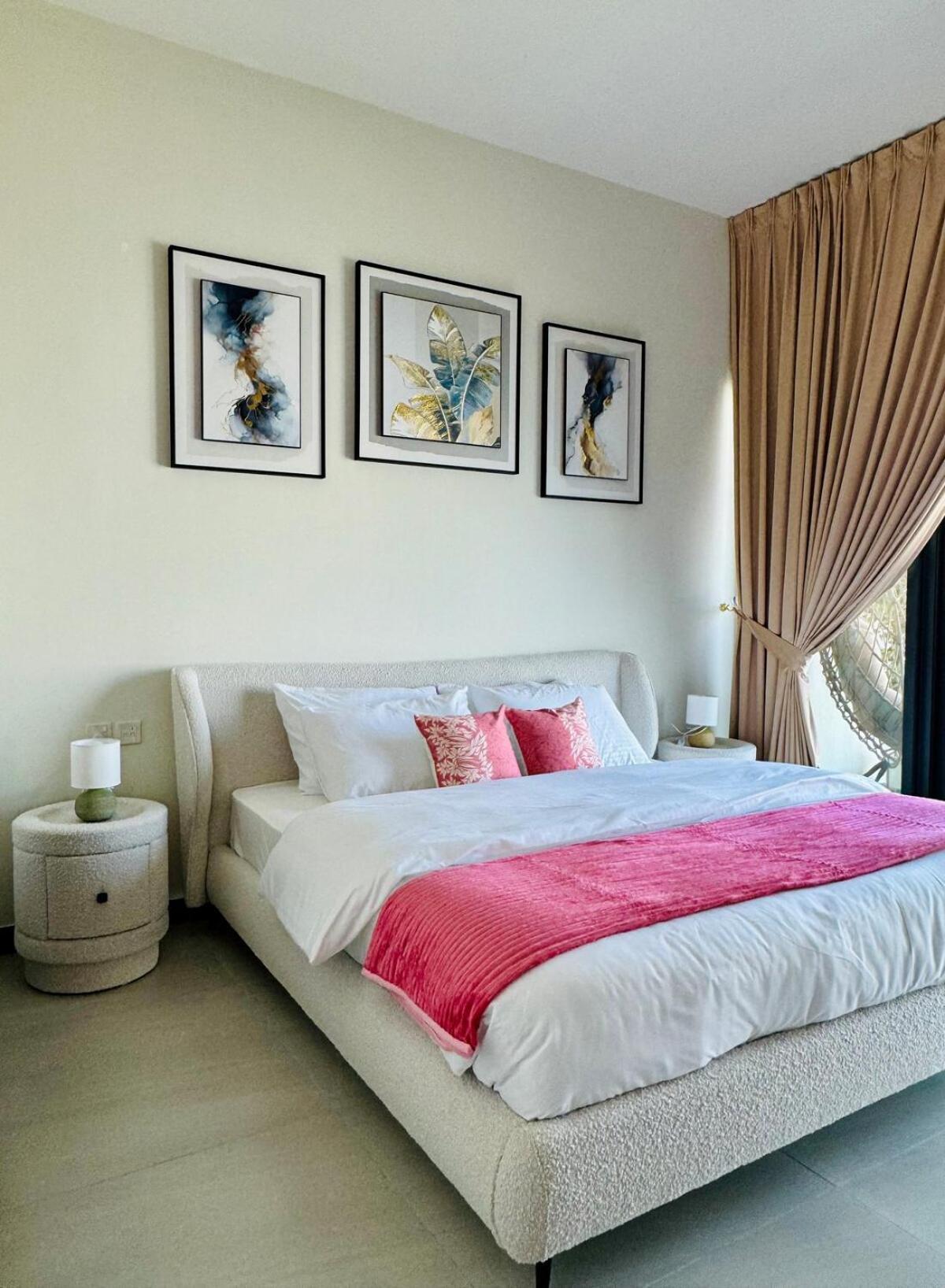 Sleek 1bhk, Cozy Retreat Near Burj Khalifa & Canal شقة