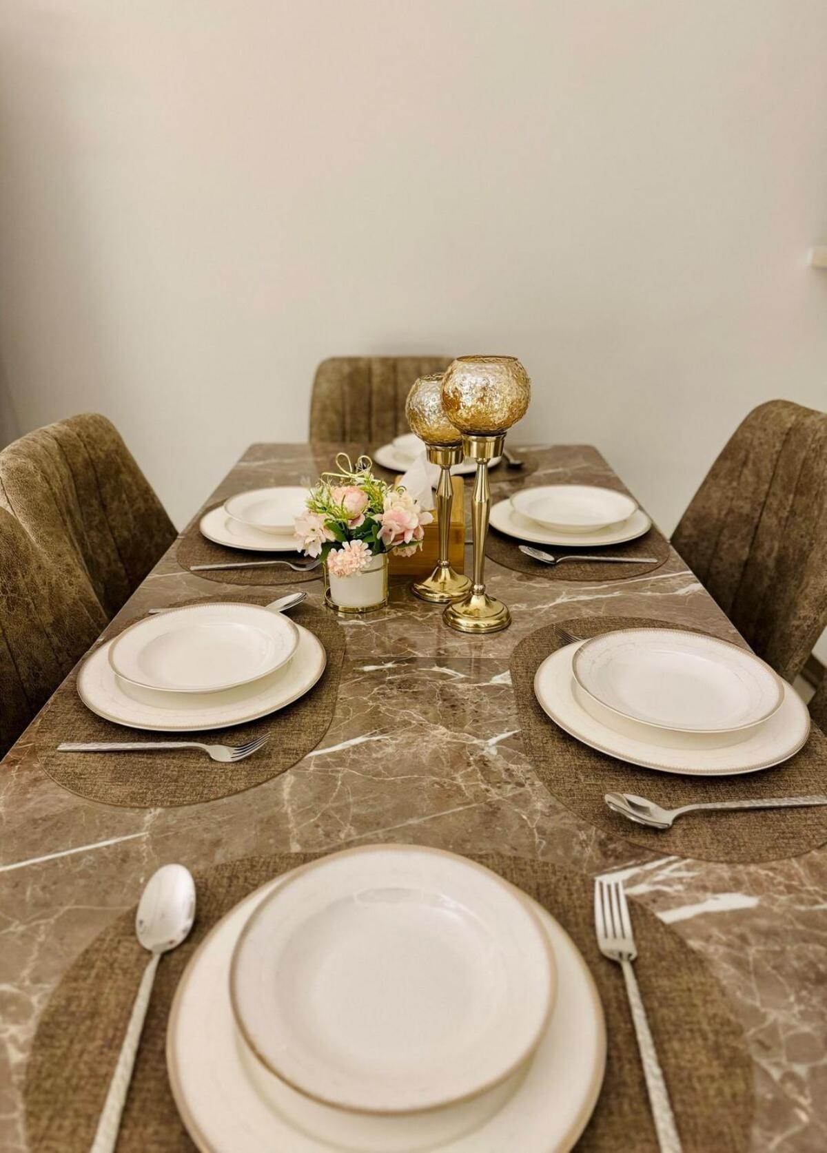 Sleek 1bhk, Cozy Retreat Near Burj Khalifa & Canal شقة *